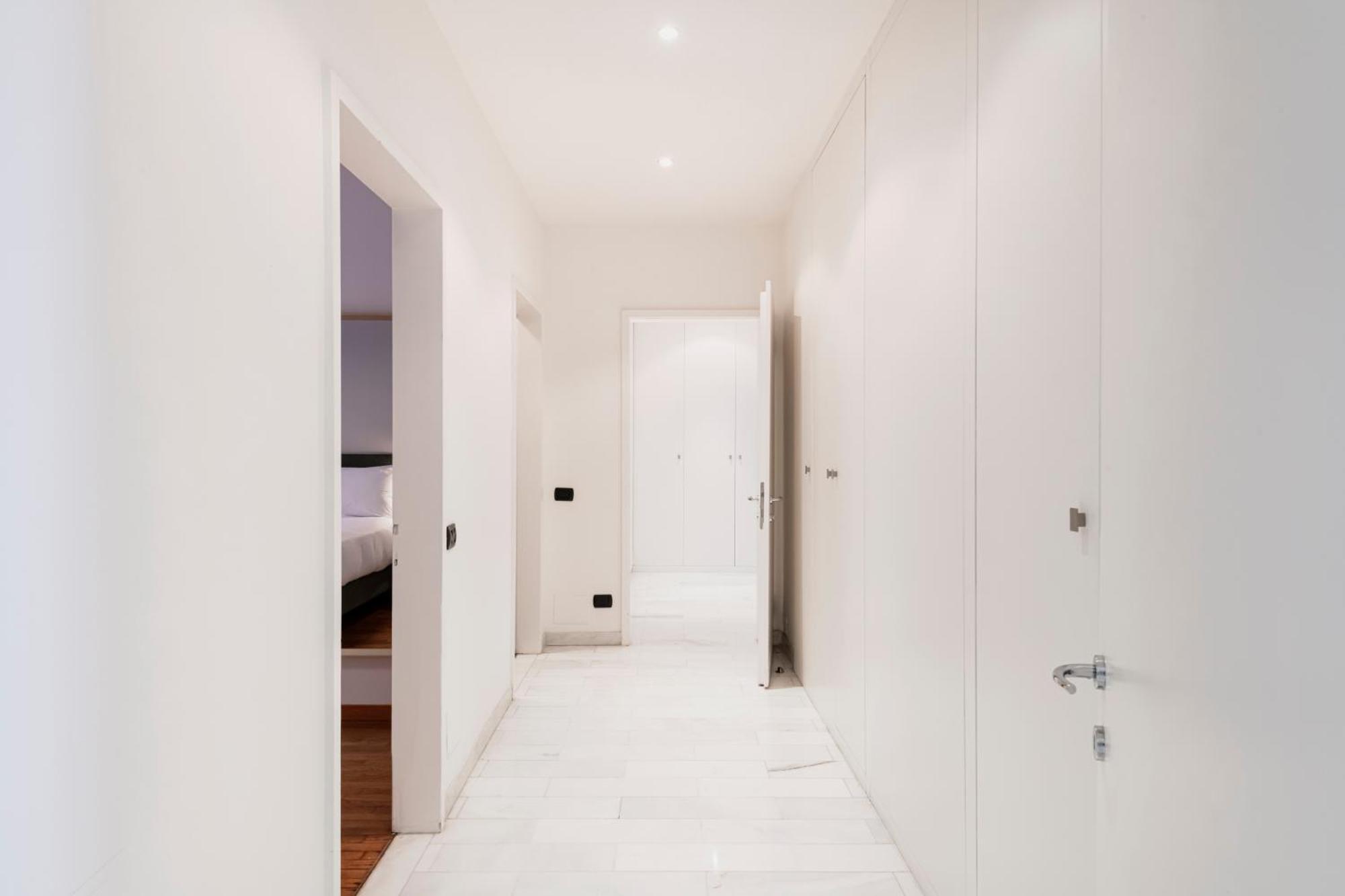 Relstay - Montenapoleone Milan Exterior photo